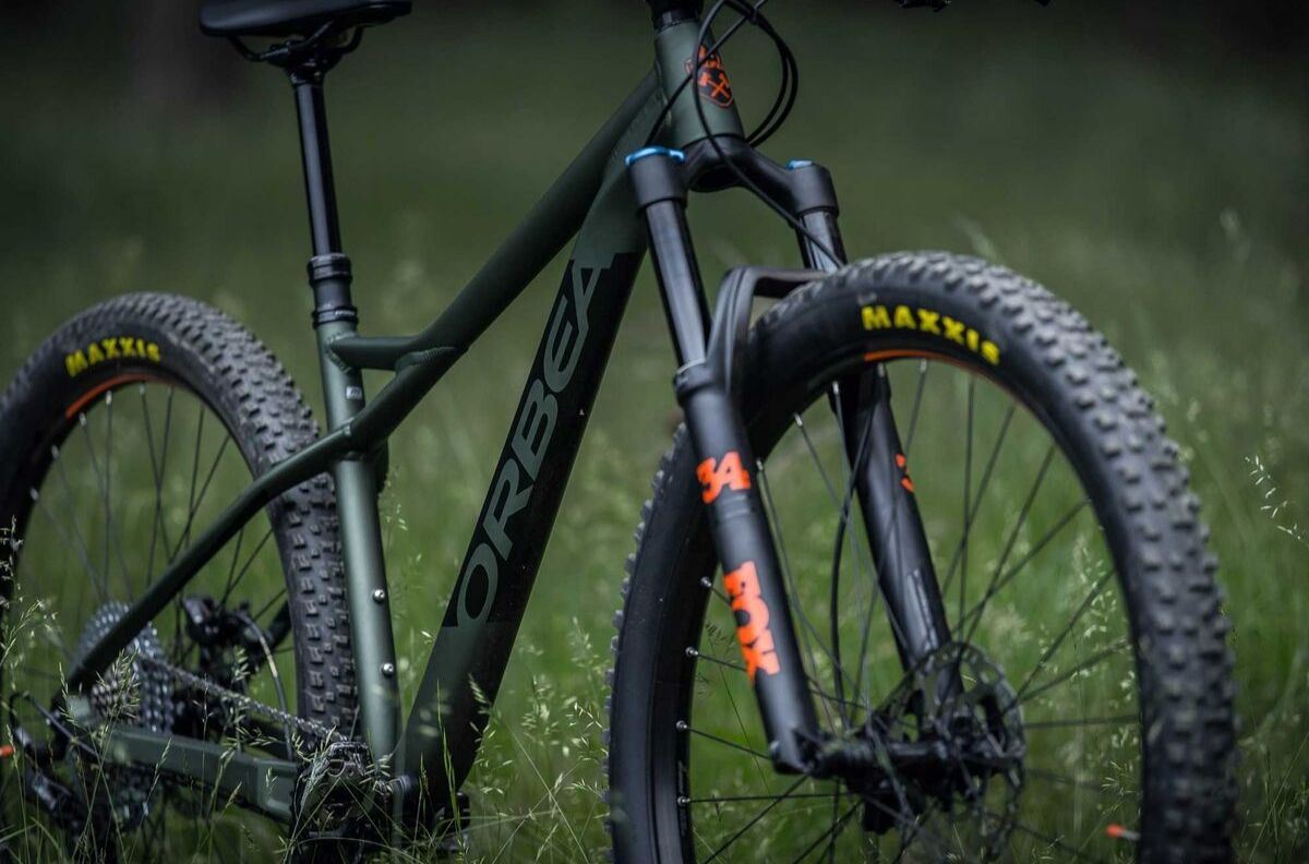 aluminum hardtail